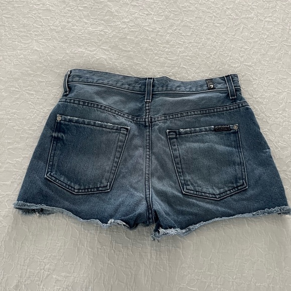 EUC 7 For All Mankind Denim Shorts - Picture 3 of 5
